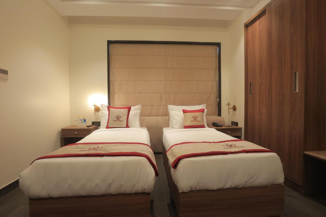 Hotel Holy Vivasa Rishikesh Exterior photo