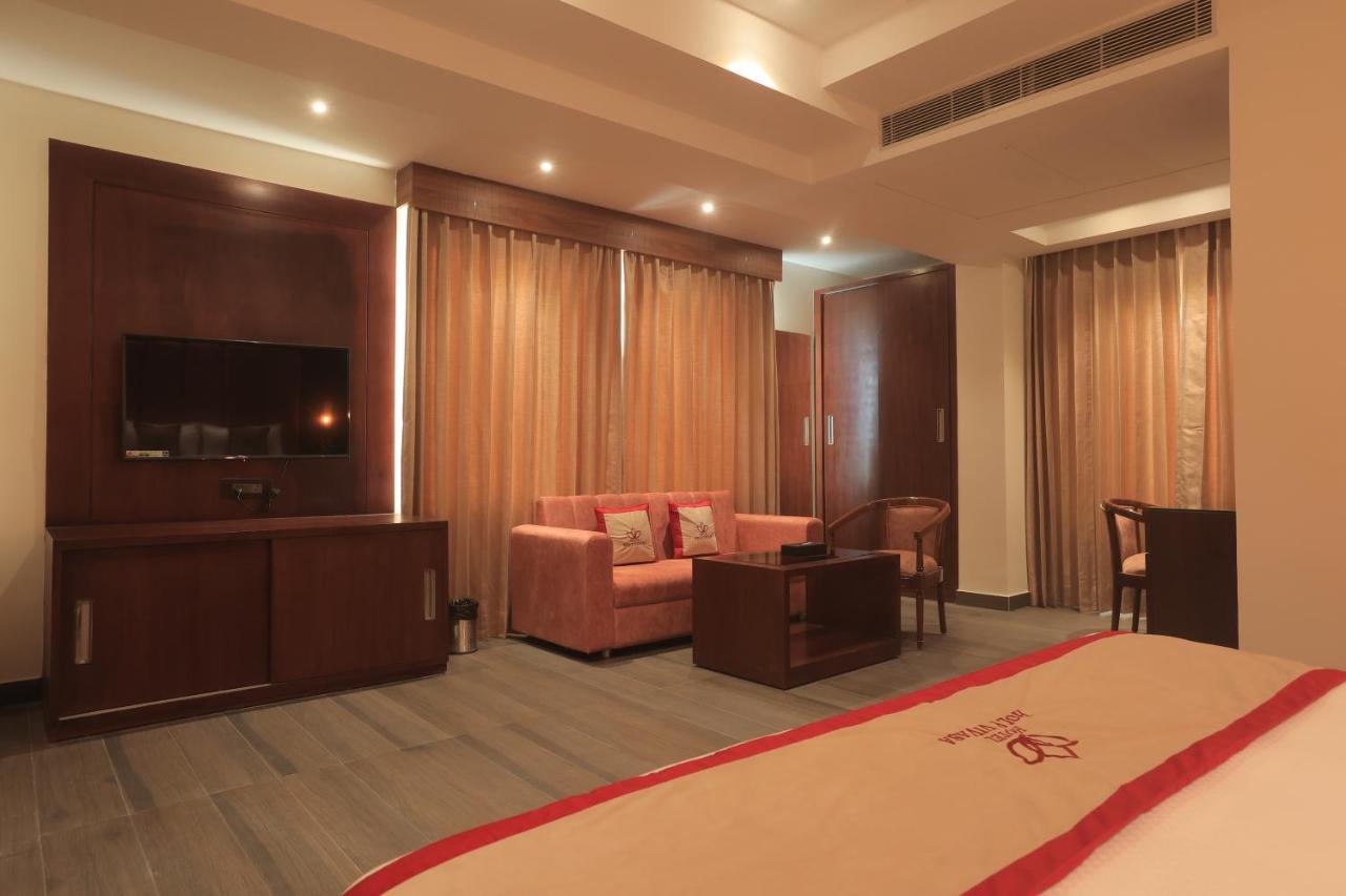 Hotel Holy Vivasa Rishikesh Exterior photo