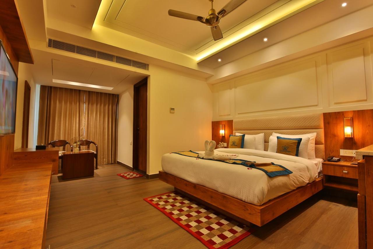 Hotel Holy Vivasa Rishikesh Exterior photo